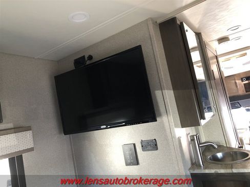 Used 2019 Mercedes-Benz Sprinter 170 image 28