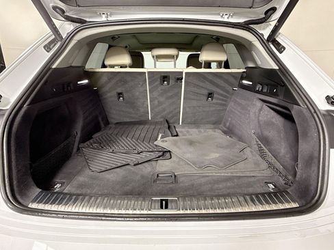 Used 2024 Audi Q8 e-tron Premium Plus w/ Premium Plus Package image 35