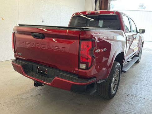 Used 2023 Chevrolet Colorado LT w/ LT Convenience Package II AWD/4WD image 5