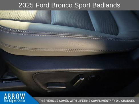 Used 2025 Ford Bronco Sport Badlands image 23