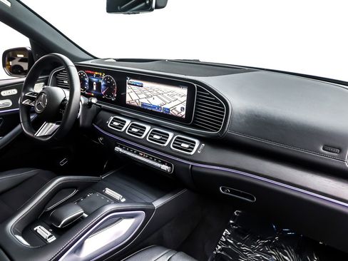Certified 2025 Mercedes-Benz GLS 450 4MATIC image 17