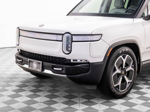 Used 2024 Rivian R1S Adventure image 39