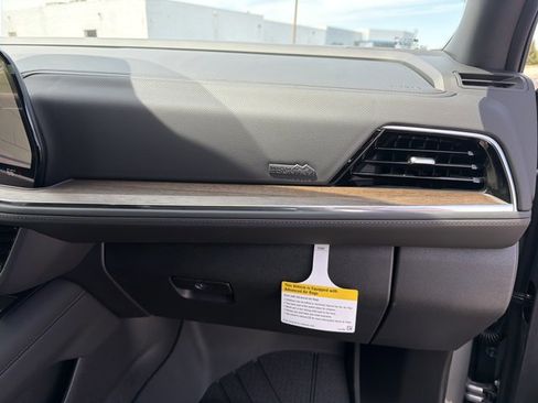 New 2026 Chevrolet Suburban High Country w/ Sun And Tow Package AWD/4WD image 37