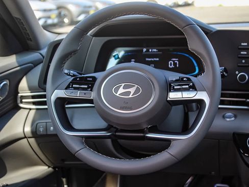 New 2025 Hyundai Elantra Sport image 15