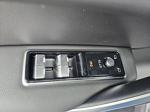 Used 2026 Jaguar F-PACE R-Dynamic S AWD/4WD image 27