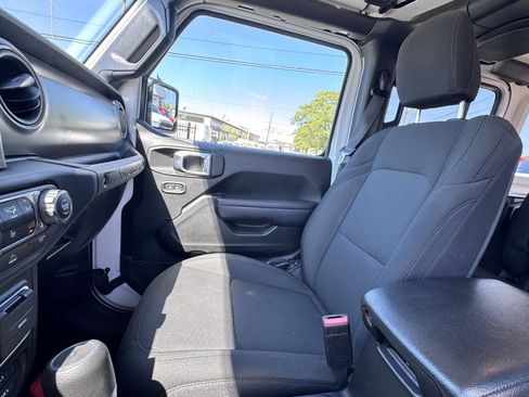 Certified 2022 Jeep Wrangler Unlimited Sport image 14