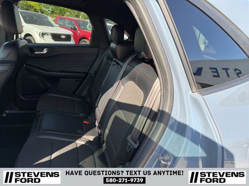 Used 2024 Ford Escape ST-Line w/ Tech Pack #1 FWD image 28