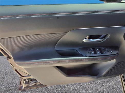 New 2025 Nissan Kicks SR w/ Illumination Package image 12