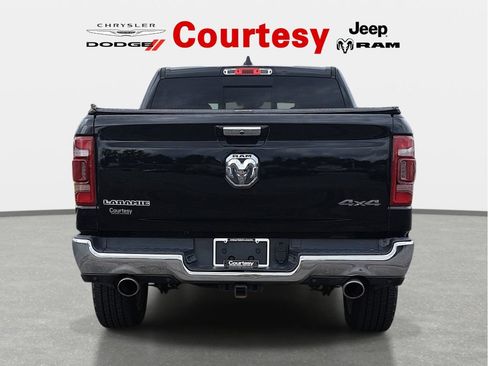 Used 2019 RAM 1500 Laramie AWD/4WD image 4