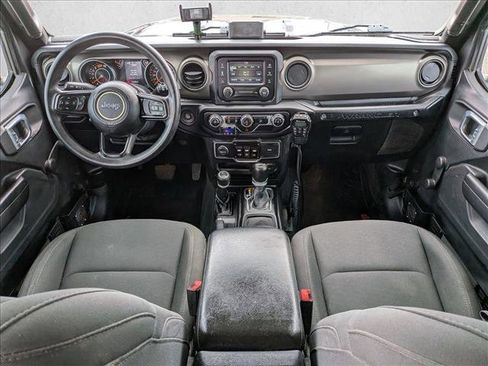 Used 2018 Jeep Wrangler Unlimited Sport AWD/4WD image 19