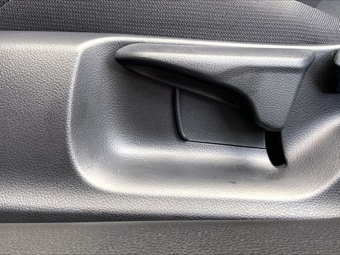 Used 2026 Toyota Corolla SE FWD image 34