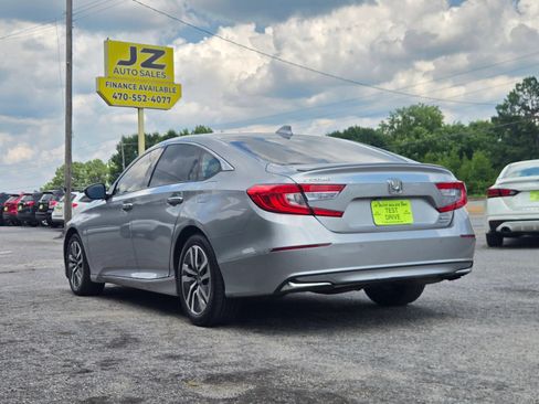 Used 2018 Honda Accord Touring image 4