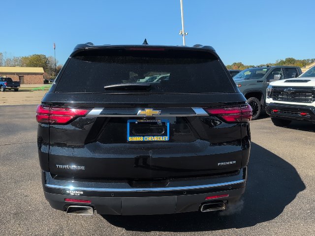 Used 2022 Chevrolet Traverse Premier w/ LPO, Floor Liner Package FWD image 5