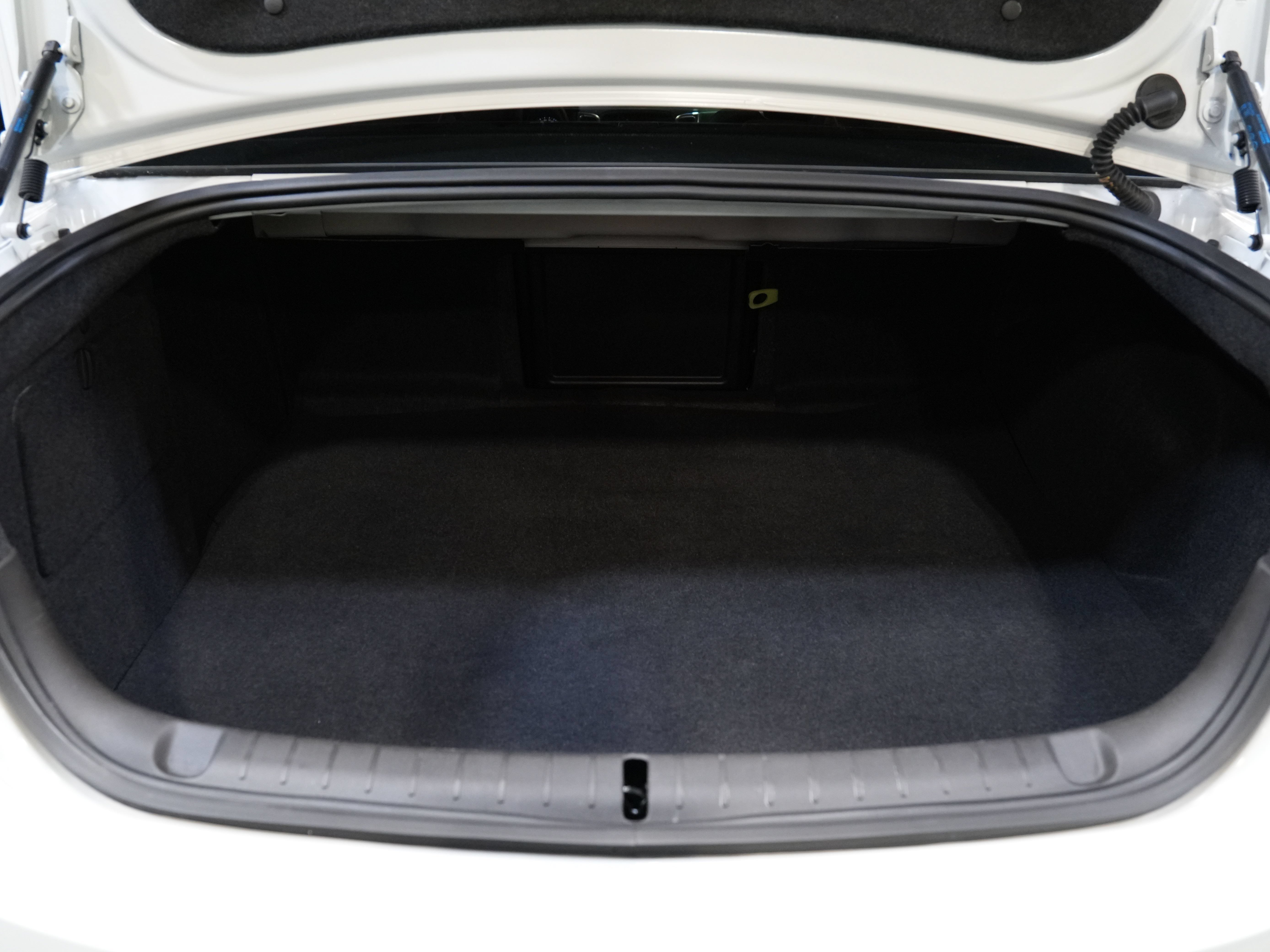 Used 2015 Chevrolet SS RWD image 55