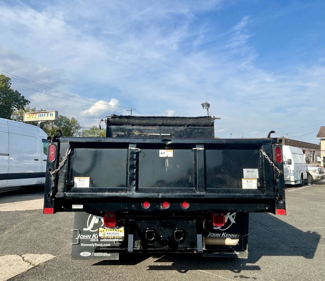 Used 2022 Ford F550 4x4 Crew Cab Super Duty w/ Power Equipment Group image 4