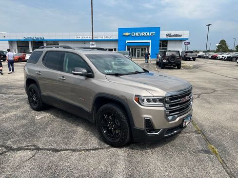 Used 2023 GMC Acadia AT4 w/ Technology Package AWD/4WD image 2