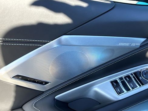 Used 2024 Chevrolet Corvette Stingray Premium Conv w/ Z51 Performance Package image 17