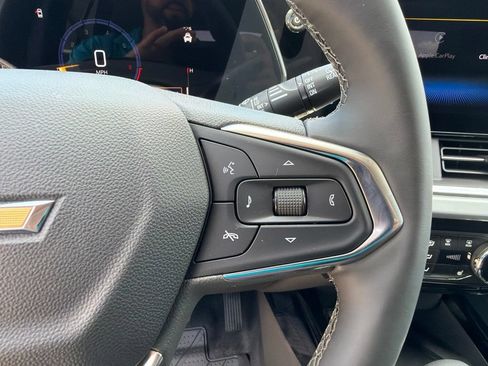 New 2026 Chevrolet Trax LT w/ Sunroof Package FWD image 20