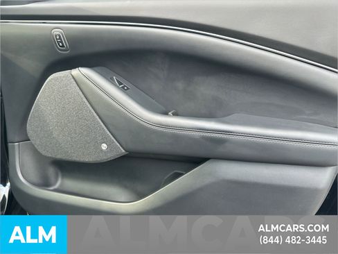 Used 2025 Ford Mustang Mach-E Premium image 17