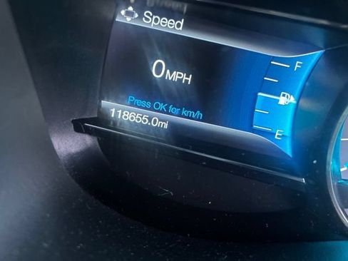 Used 2018 Ford Explorer XLT w/ Equipment Group 202A AWD/4WD image 40