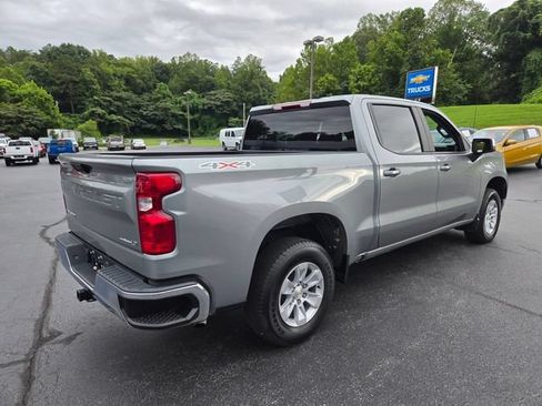 Used 2025 Chevrolet Silverado 1500 LT AWD/4WD image 8