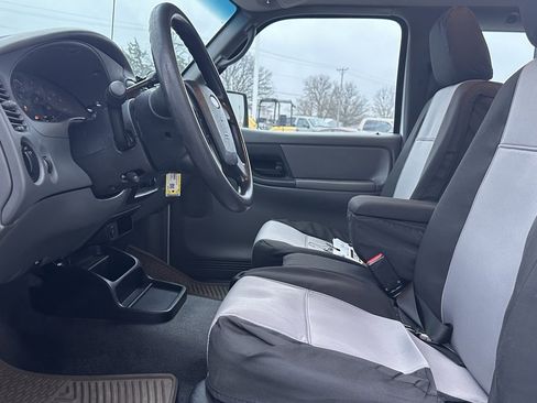 Used 2010 Ford Ranger XL image 9