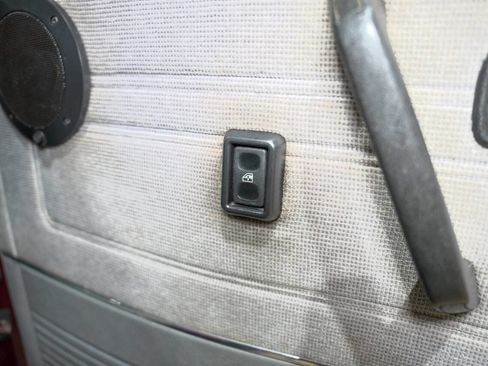 Used 1990 Volkswagen Vanagon Multi-Van image 36