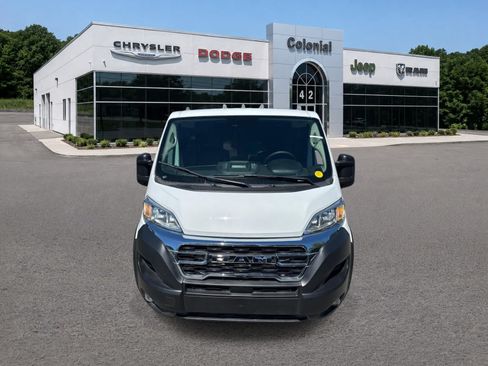 Used 2025 RAM ProMaster 2500 w/ U-Haul Equipment Group FWD image 9
