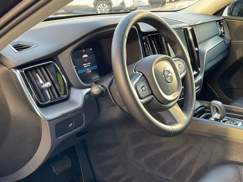 Certified 2025 Volvo XC60 B5 Core AWD/4WD image 13