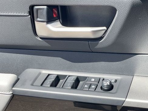 New 2026 Toyota Tundra Limited AWD/4WD image 16