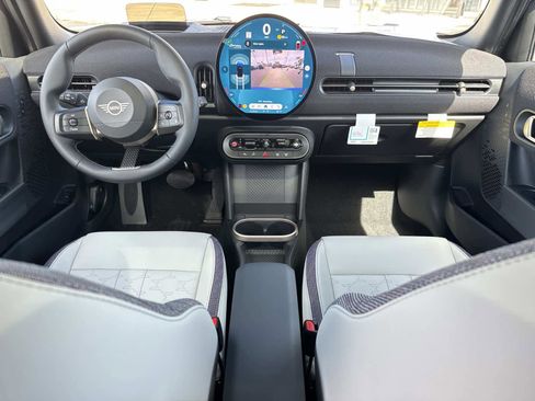 New 2026 MINI Cooper 4-Door Hardtop image 16