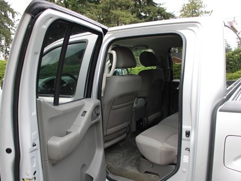 Used 2005 Nissan Frontier SE w/ (P01) Power Pkg image 15