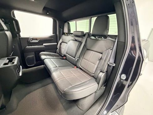 Certified 2022 Chevrolet Silverado 1500 High Country w/ High Country Premium Package image 24