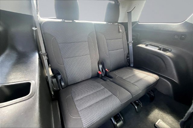 Used 2020 GMC Acadia SLE w/ Driver Convenience Package FWD image 27