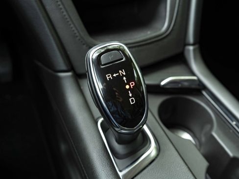 Used 2017 Cadillac XT5 Luxury image 31