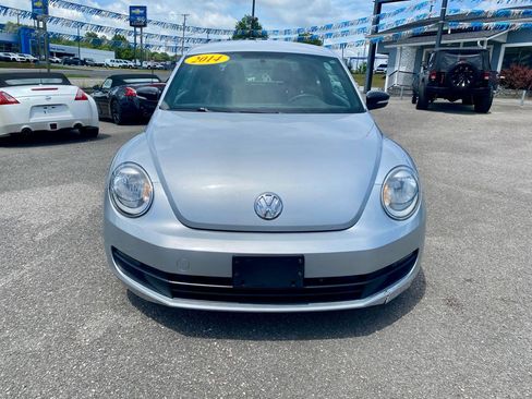 Used 2014 Volkswagen Beetle 1.8T FWD image 2