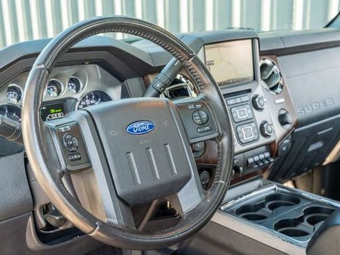 Used 2015 Ford F250 Lariat w/ Lariat Ultimate Package image 24