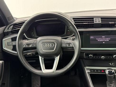Used 2025 Audi Q3 2.0T Premium AWD/4WD image 11