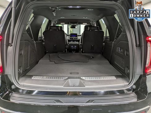 Used 2024 GMC Yukon AT4 w/ Technology Package AWD/4WD image 24