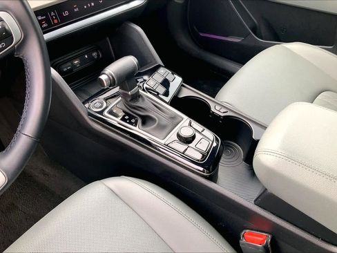 Used 2024 Kia Sportage X-Line w/ X-Line Premium Package image 17