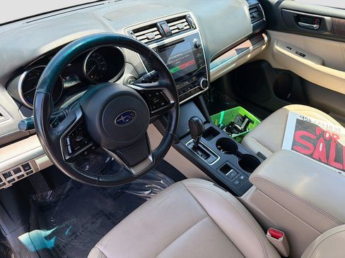 Used 2019 Subaru Outback 3.6R Limited AWD/4WD image 7