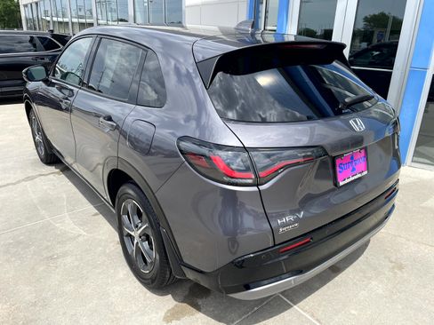 Certified 2025 Honda HR-V EX-L image 2