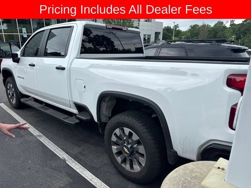 Used 2026 Chevrolet Silverado 2500 Custom w/ Custom Value Package AWD/4WD image 5