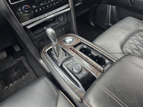 Certified 2024 Nissan Armada Platinum w/ Captain's Chairs Package AWD/4WD image 18