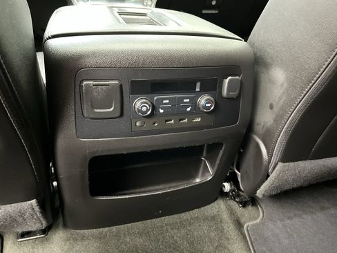 Used 2017 Chevrolet Tahoe Premier AWD/4WD image 14