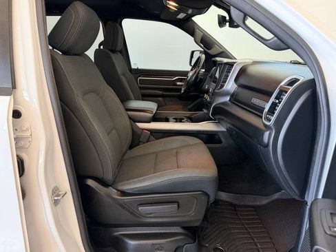 Used 2020 RAM 1500 Big Horn AWD/4WD image 18