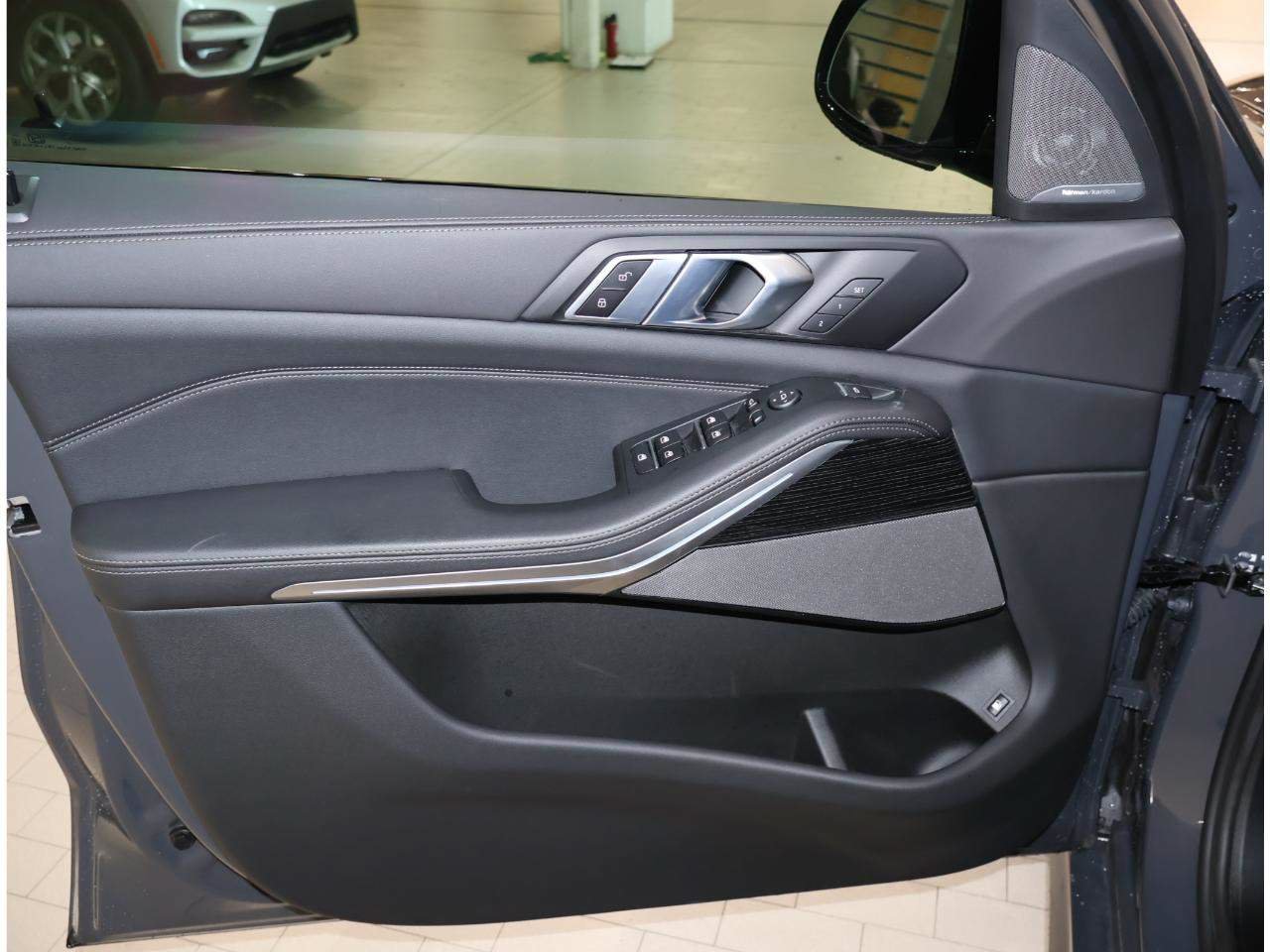 Certified 2026 BMW X5 xDrive50e AWD/4WD image 11