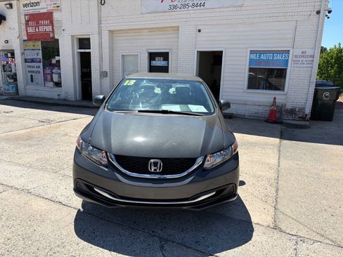 Used 2013 Honda Civic LX image 2