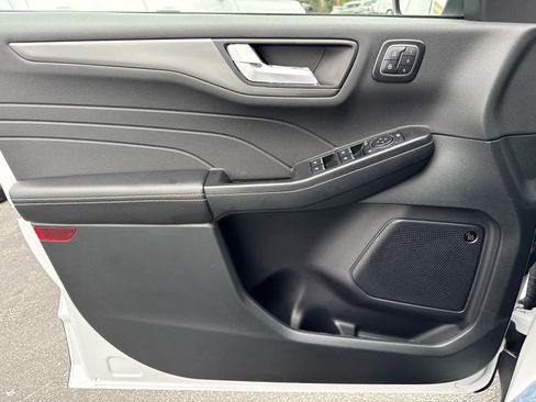 New 2026 Ford Escape Active w/ Active Premium Tech Pack image 13
