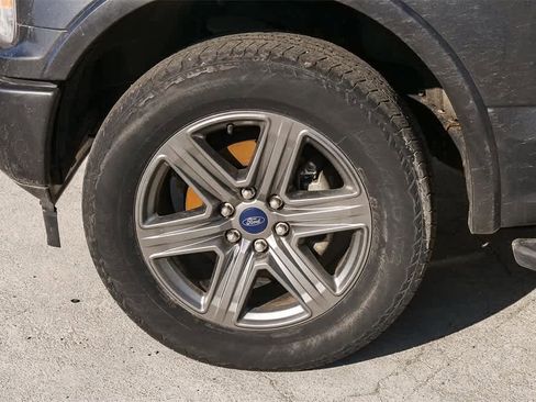 Used 2019 Ford F150 XLT w/ Equipment Group 302A Luxury image 5